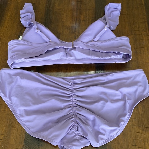 Swimsuit Top and Bottom - Picture 6 of 15